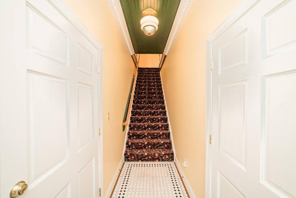 The Long Run - 2 Ca King Sized Beds+ - Sleeps 8-10 Apartment Lynchburg Ngoại thất bức ảnh